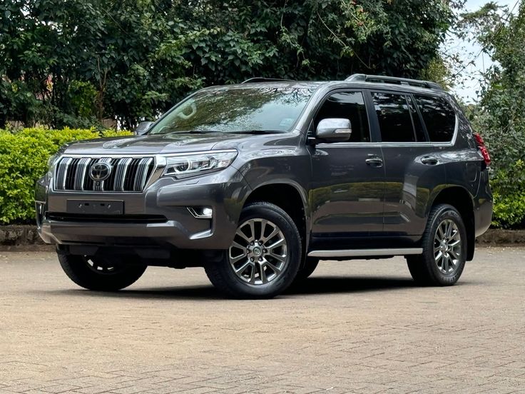 Toyota Land Cruiser V8